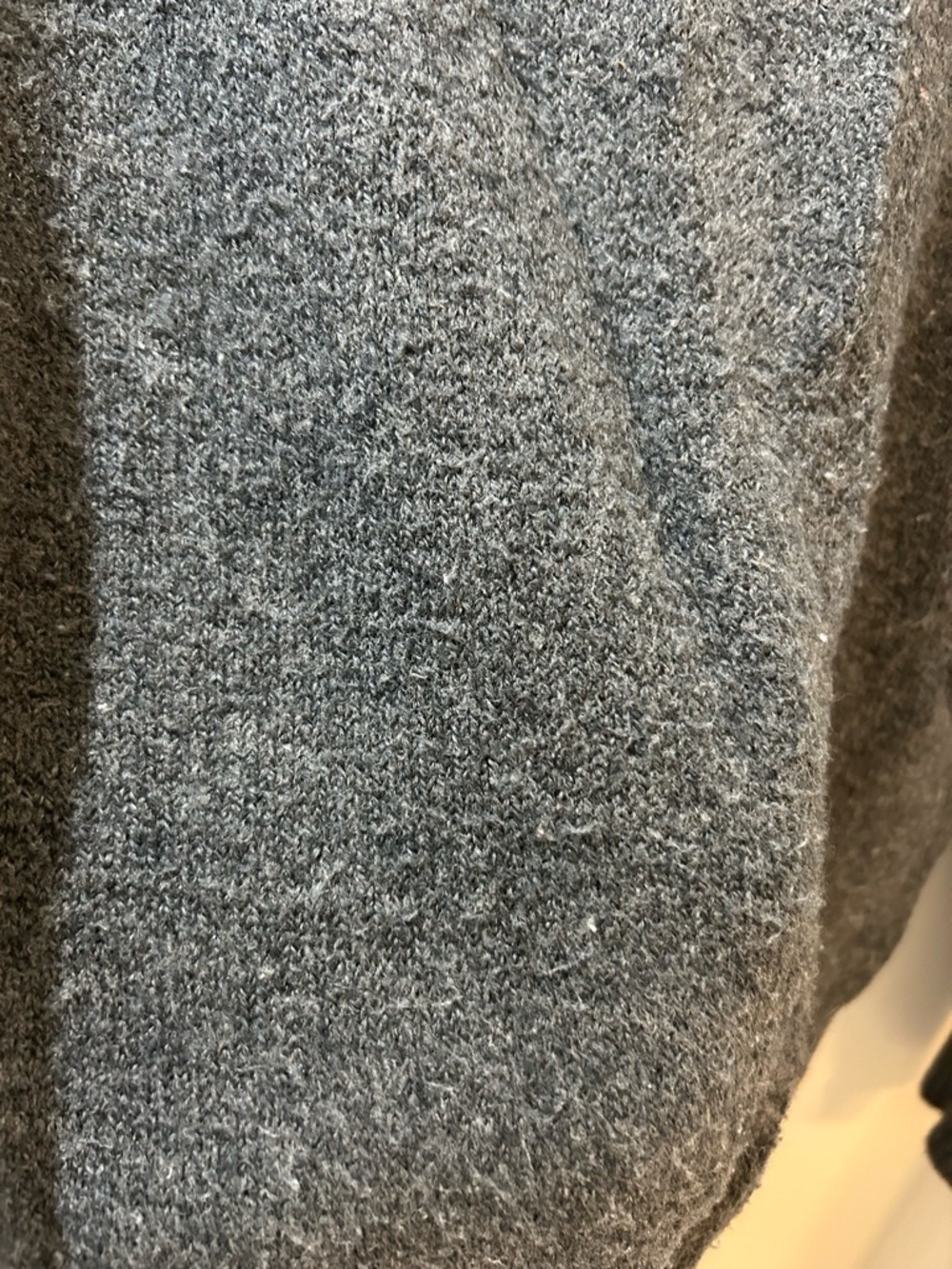 Universal Thread sweater - Picture 4 of 4